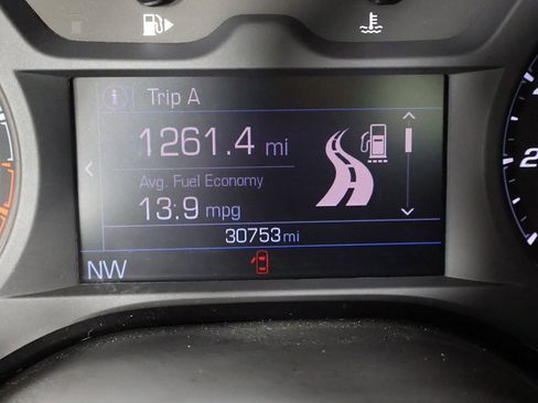 Used 2021 Chevrolet Camaro LT image 31