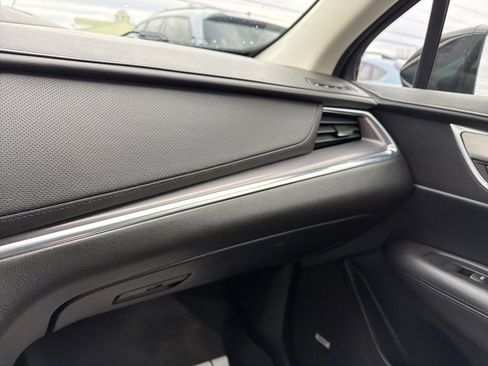 Used 2018 Cadillac XT5 Premium Luxury image 23