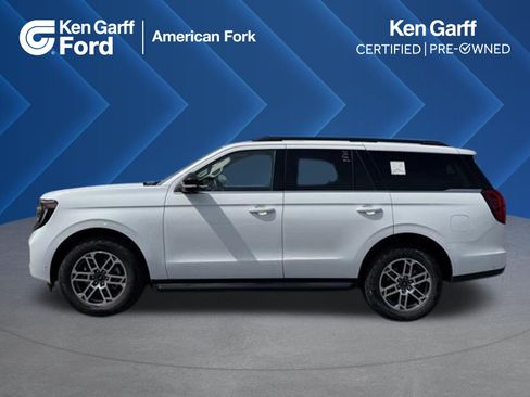 Used 2025 Ford Expedition Active image 1