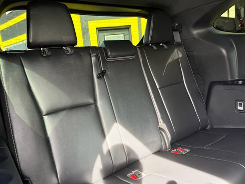 Used 2021 Toyota Highlander XSE image 29