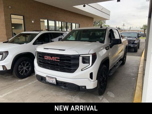 Used 2024 GMC Sierra 1500 Elevation AWD/4WD image 1