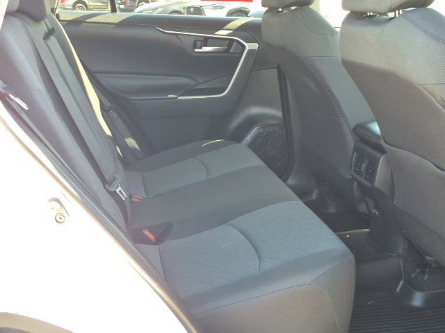 Used 2023 Toyota RAV4 XLE w/ Convenience Package FWD image 20
