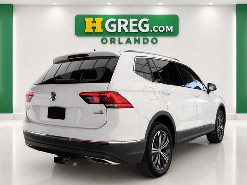 Used 2018 Volkswagen Tiguan SEL AWD/4WD image 6