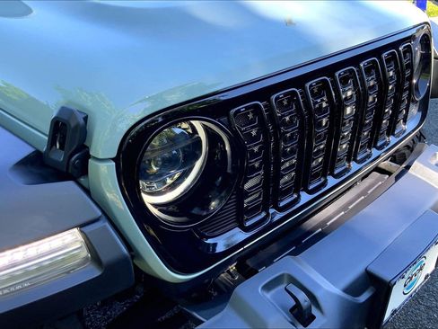 Certified 2024 Jeep Wrangler Unlimited Sport AWD/4WD image 24