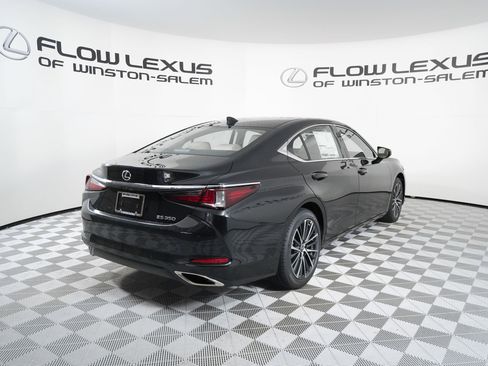 New 2025 Lexus ES 350 w/ Premium Package image 7