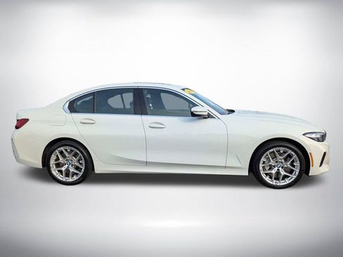 Used 2025 BMW 330i Sedan RWD image 3
