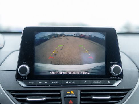 Used 2024 Nissan Altima 2.5 SR image 8