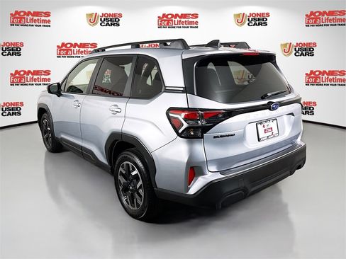 Certified 2025 Subaru Forester Premium image 2