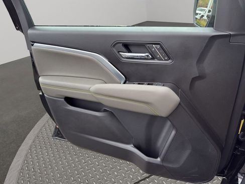 New 2026 Chevrolet Colorado ZR2 w/ Technology Package image 26