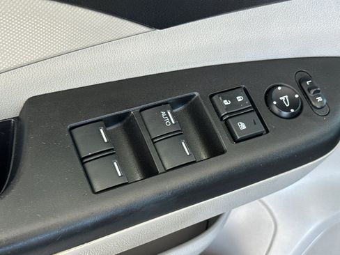 Used 2013 Honda CR-V LX image 13