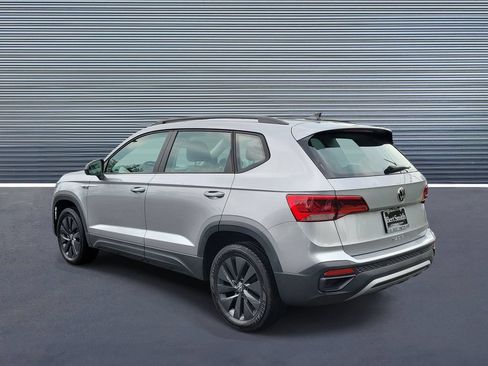 Used 2023 Volkswagen Taos S FWD image 4