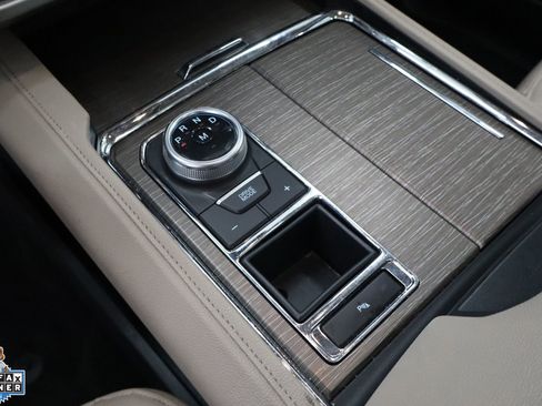 Used 2024 Ford Expedition Max Limited RWD image 19