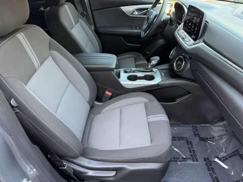 Used 2024 Chevrolet Blazer LT w/ Convenience Package FWD image 27