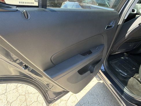 Used 2015 Chevrolet Equinox LT w/ Driver Convenience Package FWD image 12