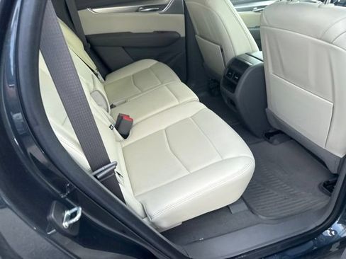 Used 2021 Cadillac XT5 Premium Luxury AWD/4WD image 5