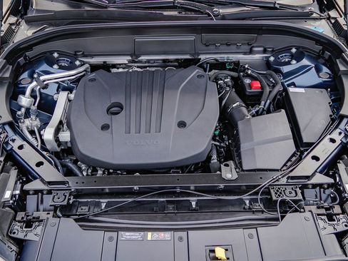 New 2026 Volvo XC60 B5 Plus w/ Protection Package Premier image 29