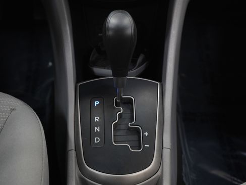 Used 2016 Hyundai Accent SE image 17