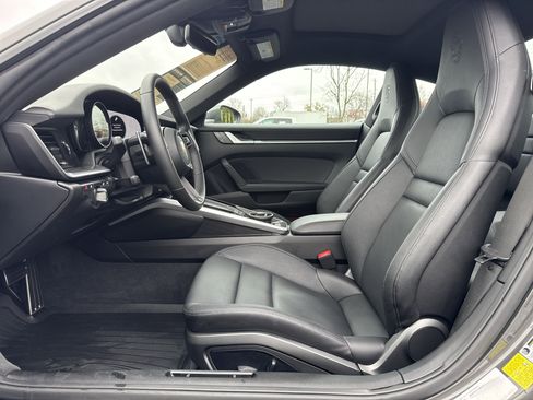 Used 2024 Porsche 911 Carrera w/ Premium Package image 16