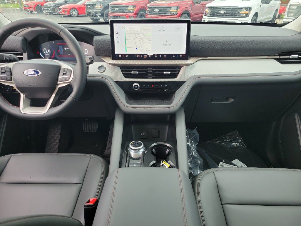 New 2026 Ford Explorer Active w/ Active Comfort Package AWD/4WD image 11