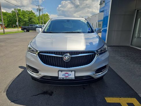 Certified 2020 Buick Enclave Essence w/ Sound and Sites Package FWD image 4