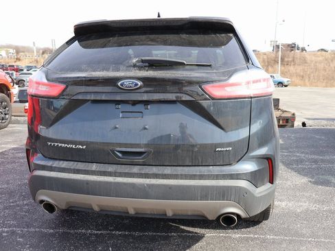 Used 2022 Ford Edge Titanium image 13