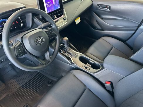 Used 2026 Toyota Corolla LE image 10