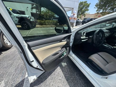 Used 2019 Honda Civic LX image 15