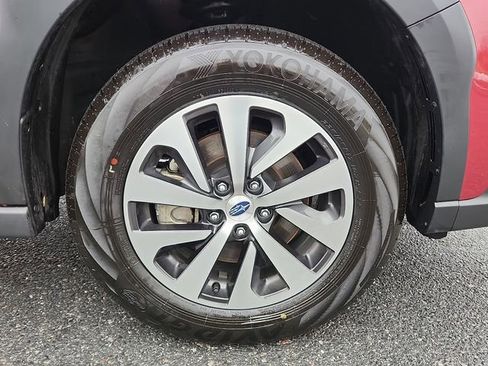 Used 2025 Subaru Outback Premium image 8