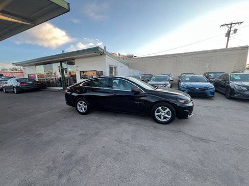 Used 2017 Chevrolet Malibu LS FWD image 22
