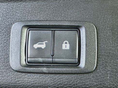 Used 2024 Mitsubishi Outlander SE AWD/4WD image 31
