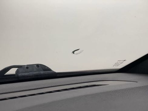 Used 2019 Jeep Grand Cherokee Limited w/ Luxury Group II image 33