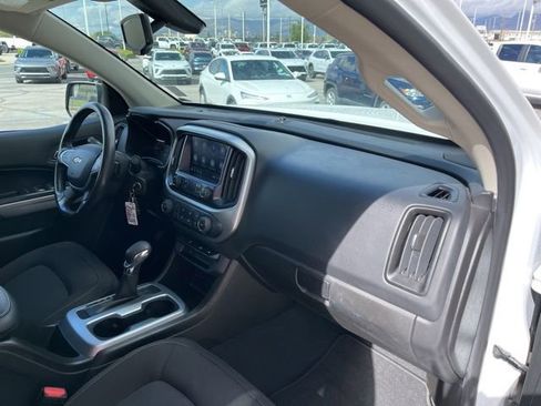Used 2022 Chevrolet Colorado LT w/ LT Convenience Package RWD image 18