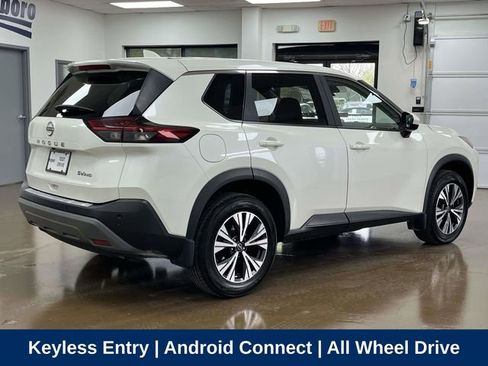 Used 2023 Nissan Rogue SV AWD/4WD image 6