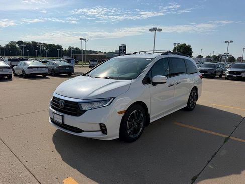 Certified 2023 Honda Odyssey Elite image 7