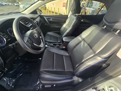 Used 2017 Toyota Corolla XSE image 22