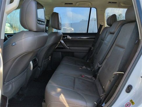 Used 2015 Lexus GX 460 w/ Premium Package image 13