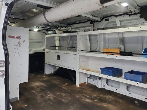 Used 2020 Ford Transit 250 Low Roof image 9