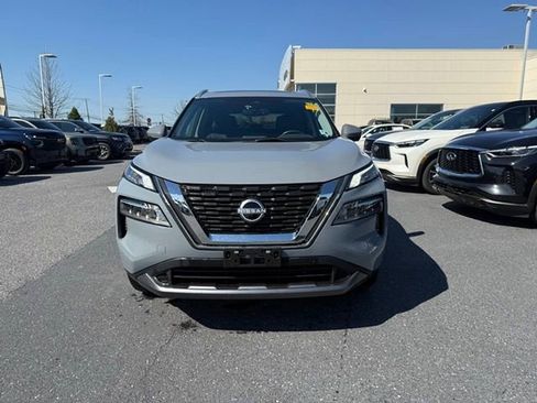 Used 2023 Nissan Rogue SL image 3