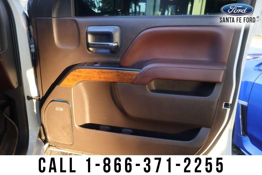 Used 2017 Chevrolet Silverado 1500 High Country AWD/4WD image 23