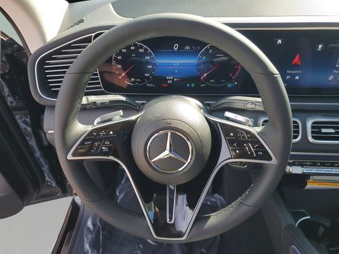 Certified 2026 Mercedes-Benz GLS 450 4MATIC image 20