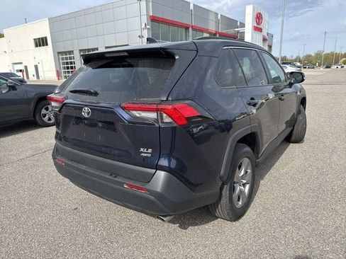 Used 2025 Toyota RAV4 XLE AWD/4WD image 5