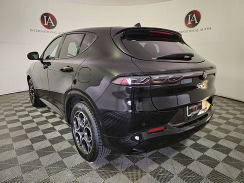 New 2025 Alfa Romeo Tonale w/ Premium Package image 6