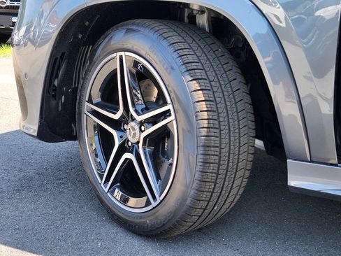 New 2026 Mercedes-Benz GLS 450 4MATIC image 35