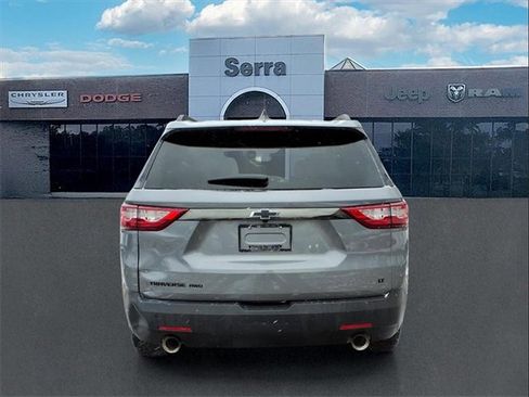 Used 2019 Chevrolet Traverse LT w/ LPO, Blackout Package image 5