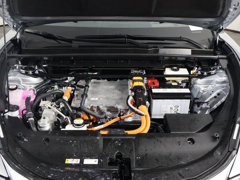 Certified 2026 Lexus RZ 350e 2WD w/ Technology Package image 15