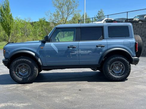 Used 2025 Ford Bronco Badlands w/ Sasquatch Package AWD/4WD image 38