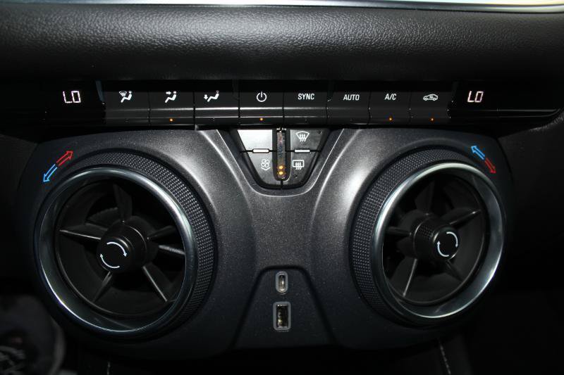 Used 2023 Chevrolet Blazer LT w/ Driver Confidence Package FWD image 34