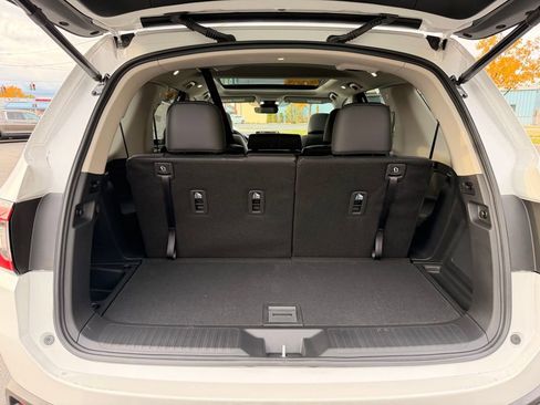 New 2025 Honda Pilot Touring image 22