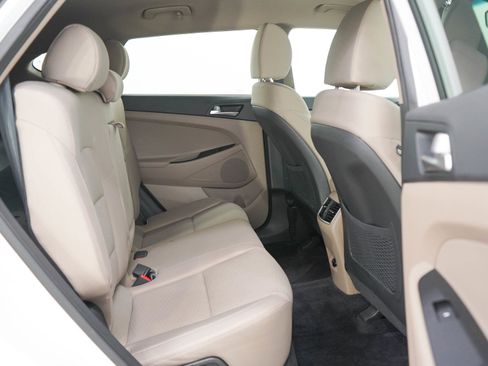 Used 2019 Hyundai Tucson SEL AWD/4WD image 12