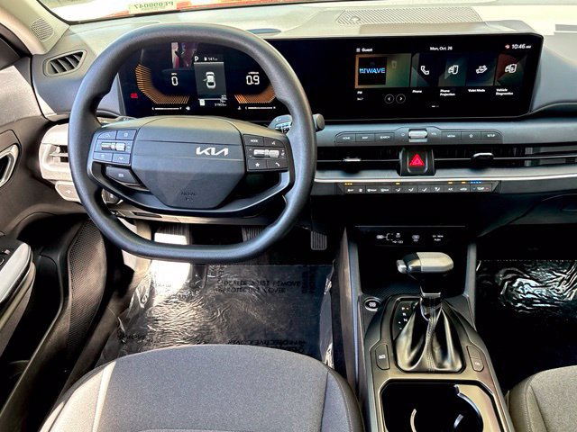 Used 2025 Kia K4 FWD image 23